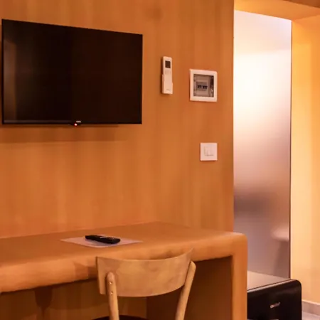 Vendégház Terre Saracene - Elegance Near The Station 3*