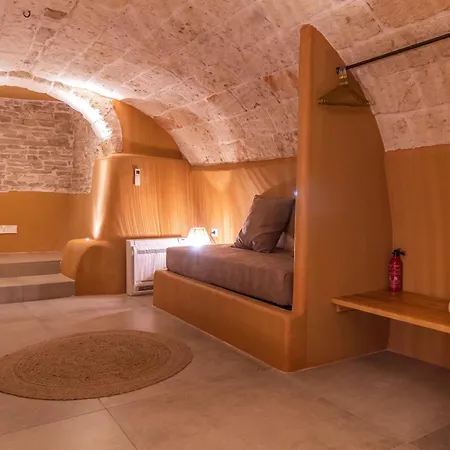 Terre Saracene - Elegance Near The Station