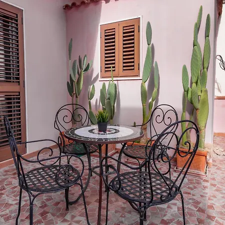 Terre Saracene - Elegance Near The Station Vendégház 3*