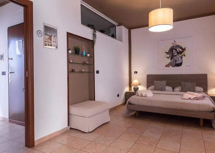 Terre Saracene - Elegance Near The Station